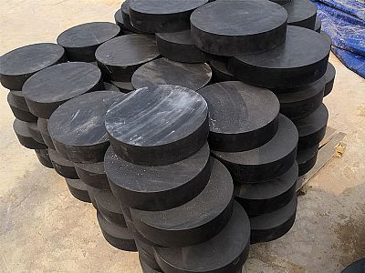 兴和县板式橡胶支座由若干层橡胶片与薄钢板经加压硫化